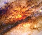 Центр линзообразной галактики Центавр A 